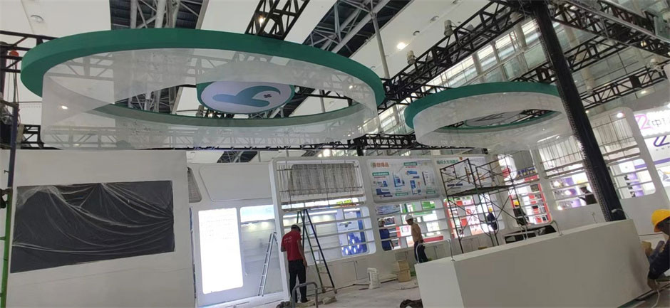 健康動(dòng)力醫(yī)療展臺搭建現(xiàn)場